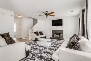 Nhà (3 Bedrooms) | Nội thất