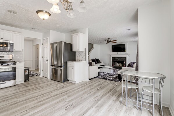 Nhà (3 Bedrooms) | Nội thất