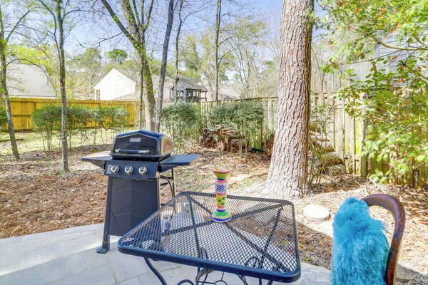 Hot Tub, Fire Pit: Retreat In The Woodlands! - The Woodlands, TX