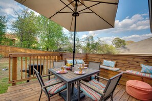 House (3 Bedrooms) | Interior - 4 Mi to Airport: Atlanta Home w/ Deck & Hot Tub (Atlanta)
