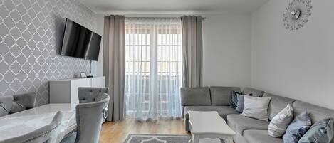 1 bedroom, iron/ironing board, free WiFi