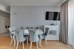 Comfort Apartment | In-room dining