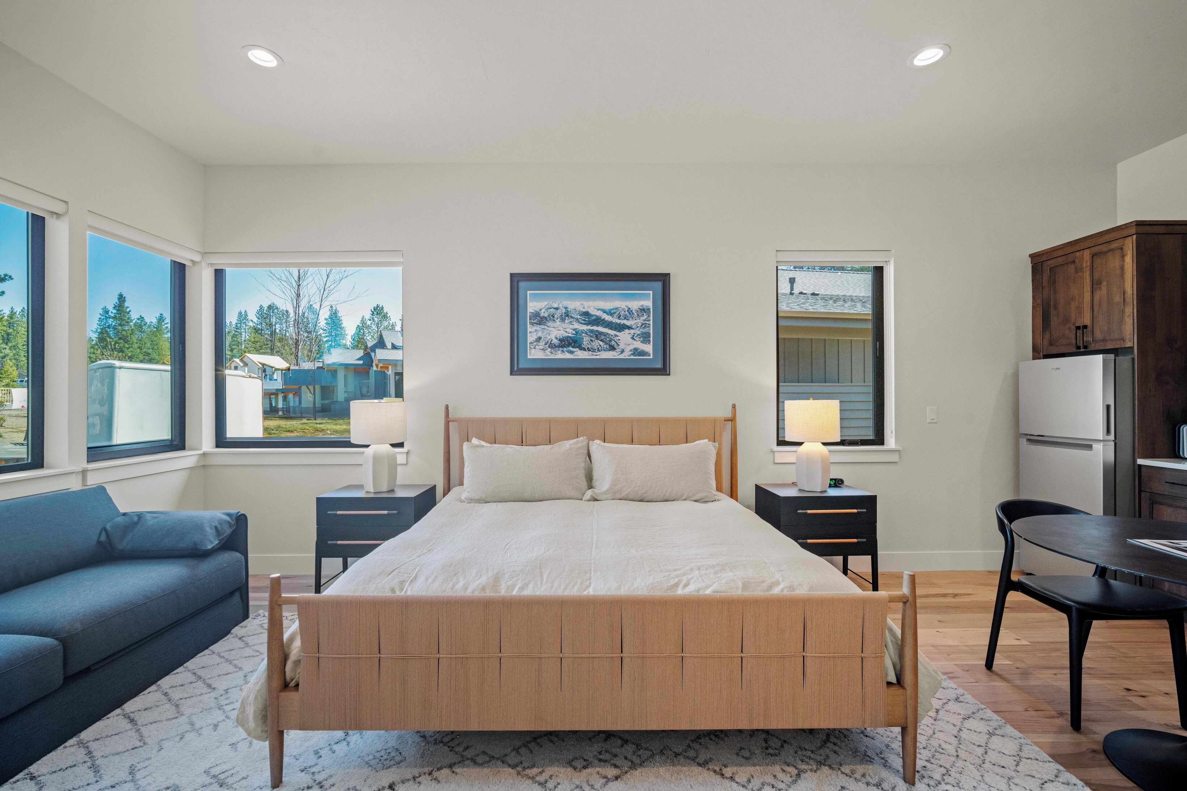 1 bedroom, internet, bed sheets