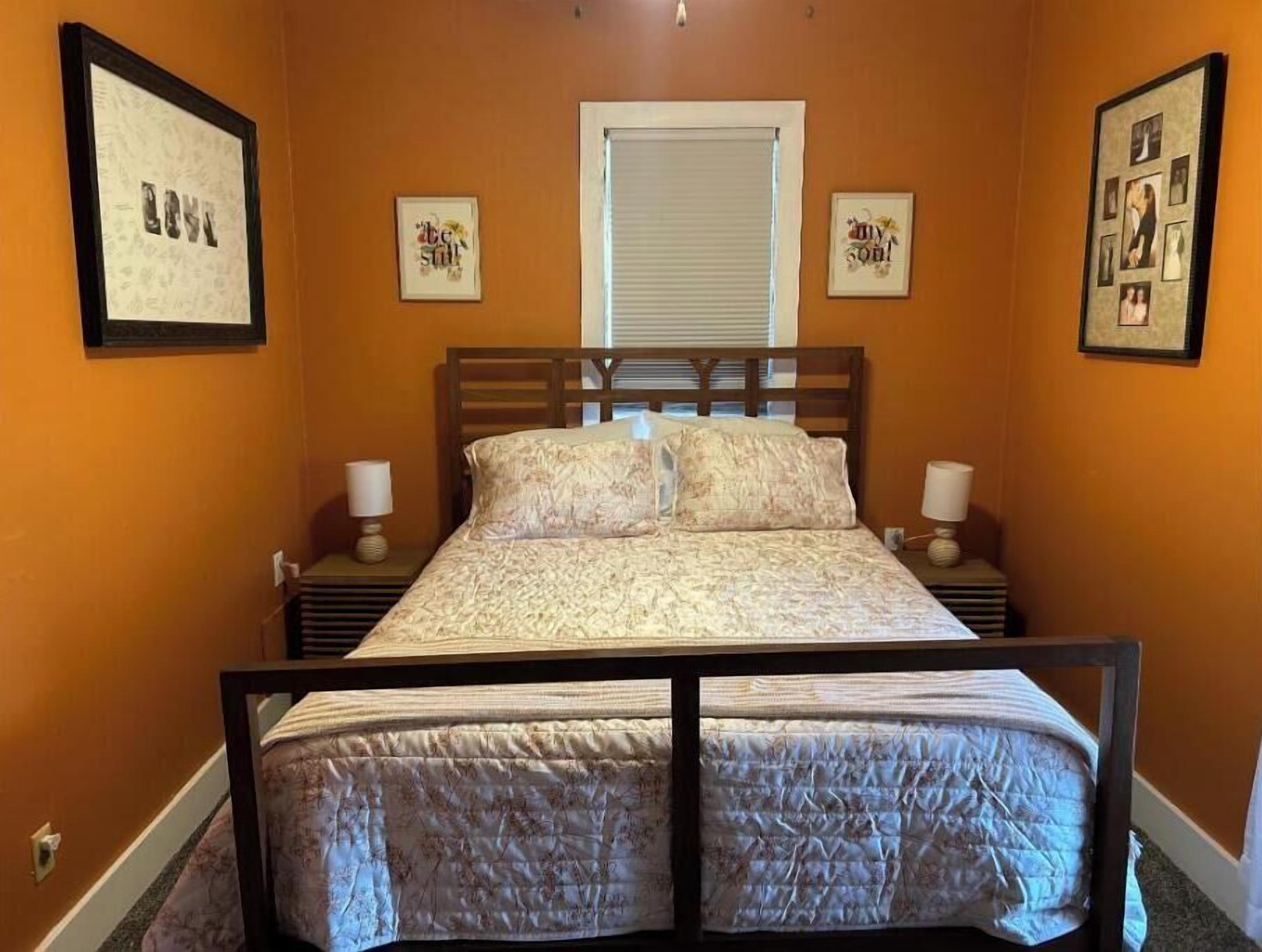 4 bedrooms, WiFi, bed sheets