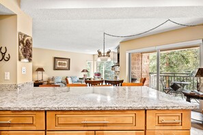 Interior - New! 2BR/2BA Near Lifts & Town (Breckenridge)