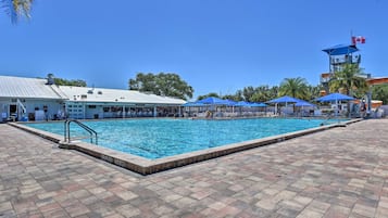 Indoor pool, outdoor pool