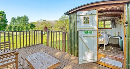 Shepherd's Hut at Hilltop Farm