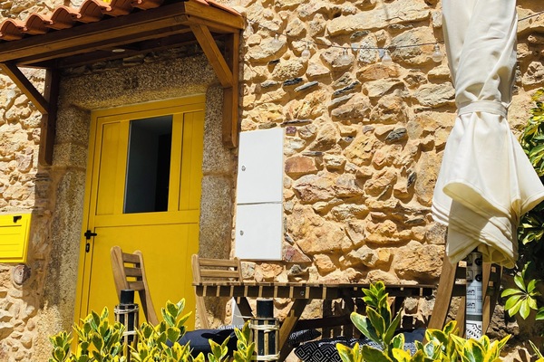 Vista frontal de la propiedad