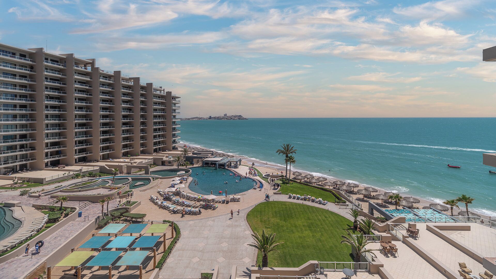 Een verwarmd zwembad