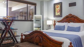 1 habitación, tabla de planchar con plancha, wifi gratis y ropa de cama 