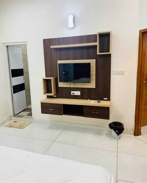 Chambre | Bureau, espace de travail pour ordinateur portable, Wi-Fi gratuit