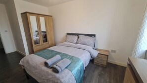 Apartment | 2 bedrooms, free WiFi, bed sheets