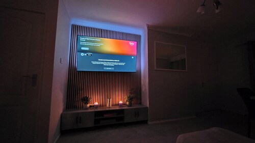 Modern home near Stoke city stadium