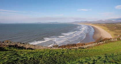 Harlech Apartments - Efnisien