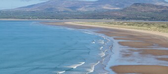 Harlech Apartments - Efnisien