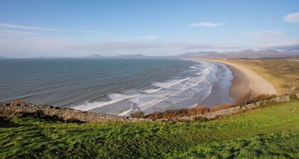 Harlech Apartments - Matholwch