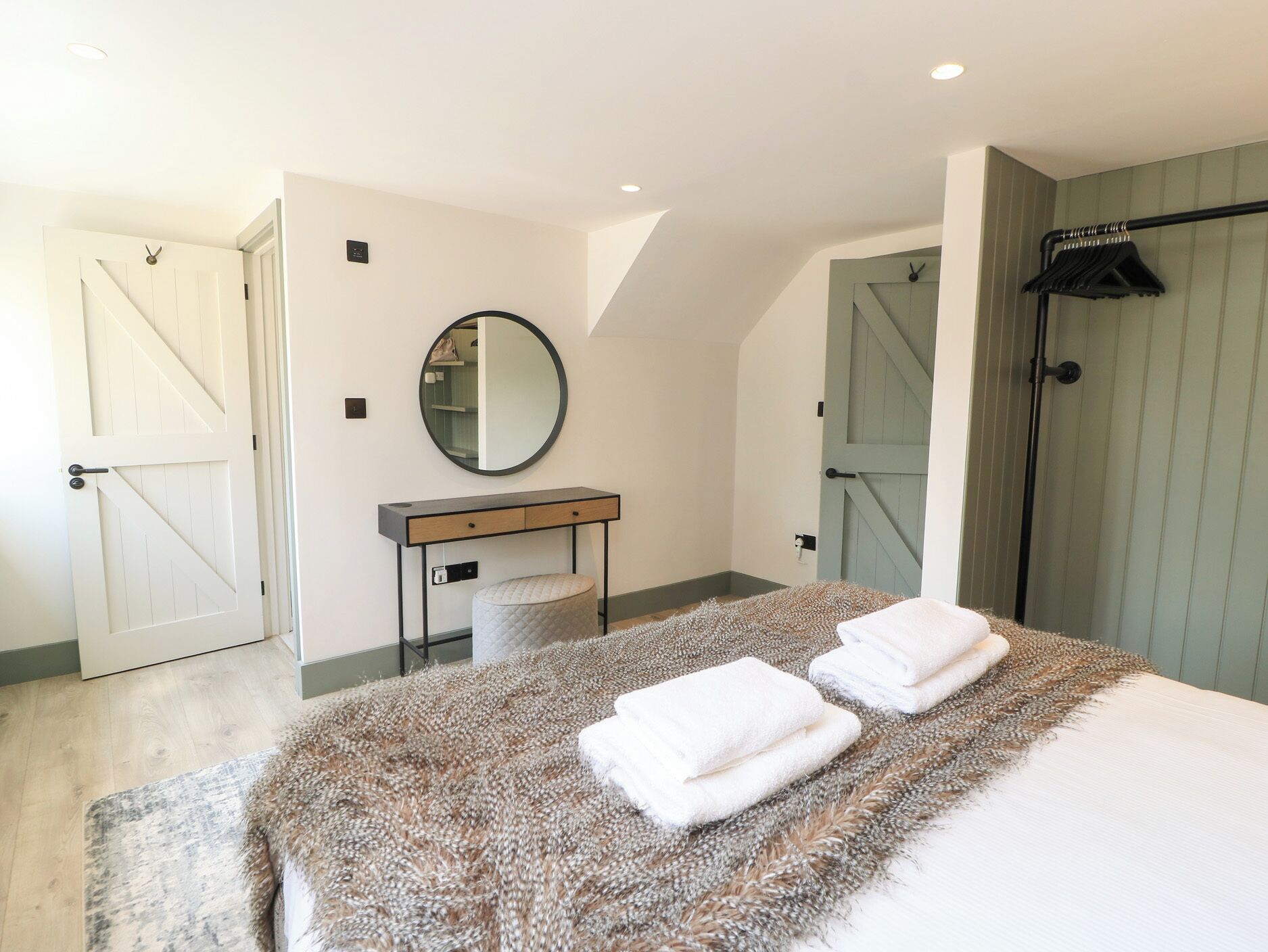 3 bedrooms, free WiFi, individually decorated, individually furnished