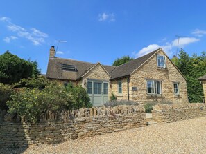 Exterior - 12 Manor Farm Close (Chipping Norton)