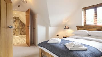 3 bedrooms, individually decorated, individually furnished, free WiFi