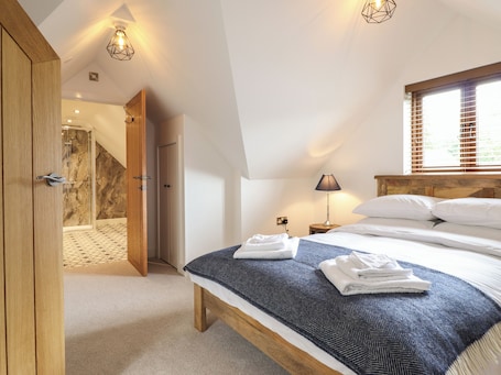 3 habitaciones, decoración personalizada y muebles diferentes