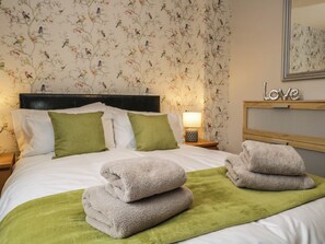 3 kamar tidur dan didekorasi berbeda-beda