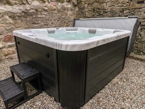Outdoor spabad