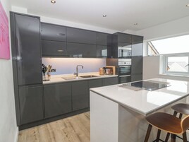 Lava-louças, talheres/pratos/utensílios de cozinha