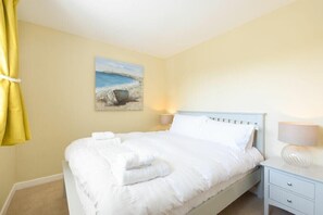 4 camere, con stile personalizzato, con arredamento individuale