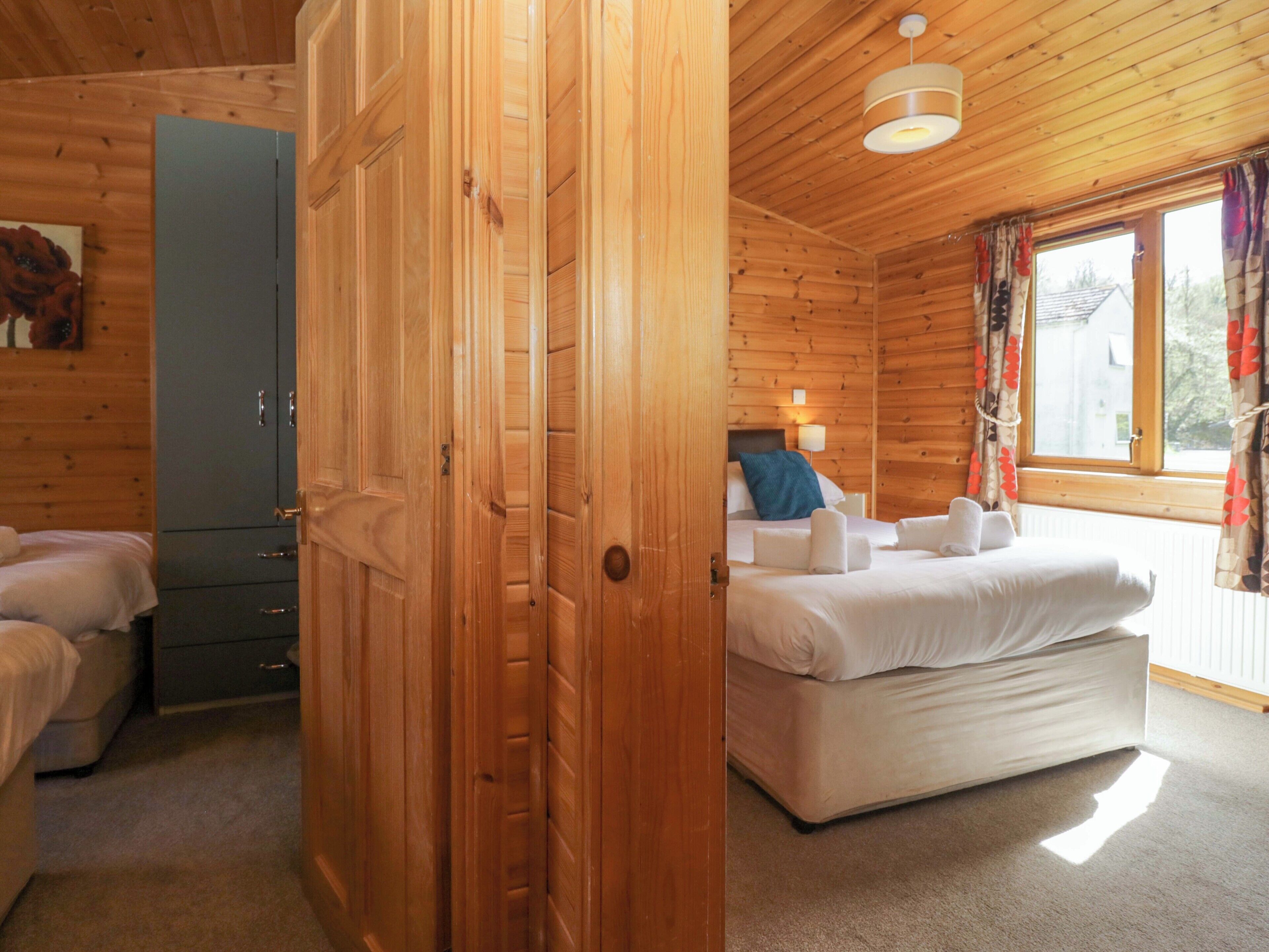 Cottage | 2 bedrooms, individually decorated, individually furnished, free WiFi
