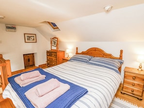 1 habitación, decoración personalizada y muebles diferentes 