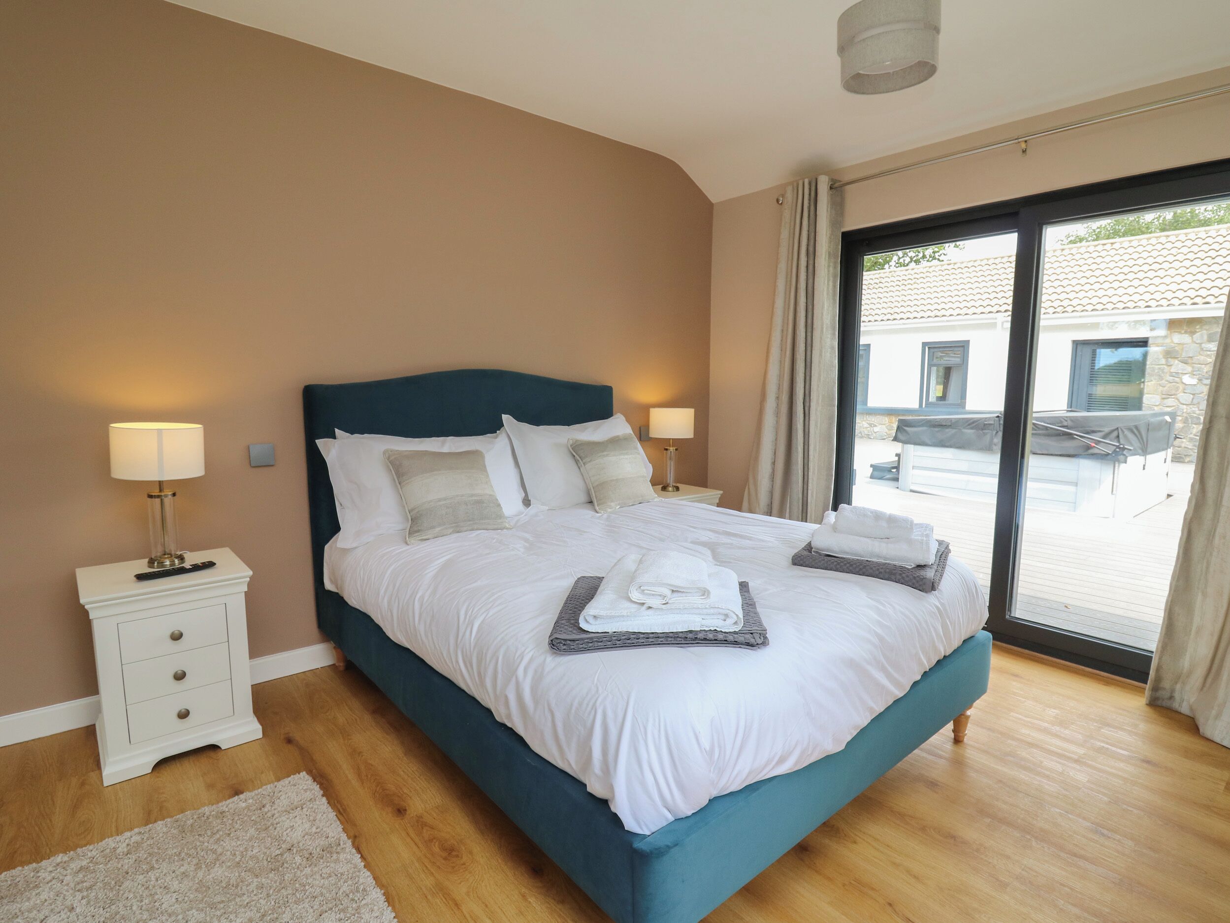 4 間臥室、獨特裝潢、布置獨特、免費無線上網