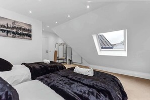 10 bedrooms, iron/ironing board, WiFi, bed sheets