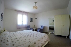 1 bedroom, iron/ironing board, WiFi, bed sheets - Tenuta Fontò: Deluxe Apartment (Gallipoli)