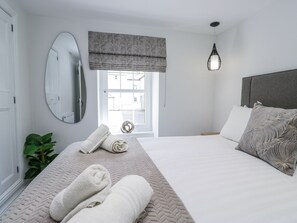 Cottage | 3 bedrooms, individually decorated, individually furnished, free WiFi