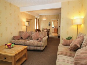 Living area - Garden Cottage No 2 (Keswick)