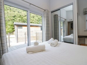 2 bedrooms, individually decorated, individually furnished, free WiFi - The Bothy (Keswick)