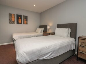 2 bedrooms, individually decorated, individually furnished, free WiFi