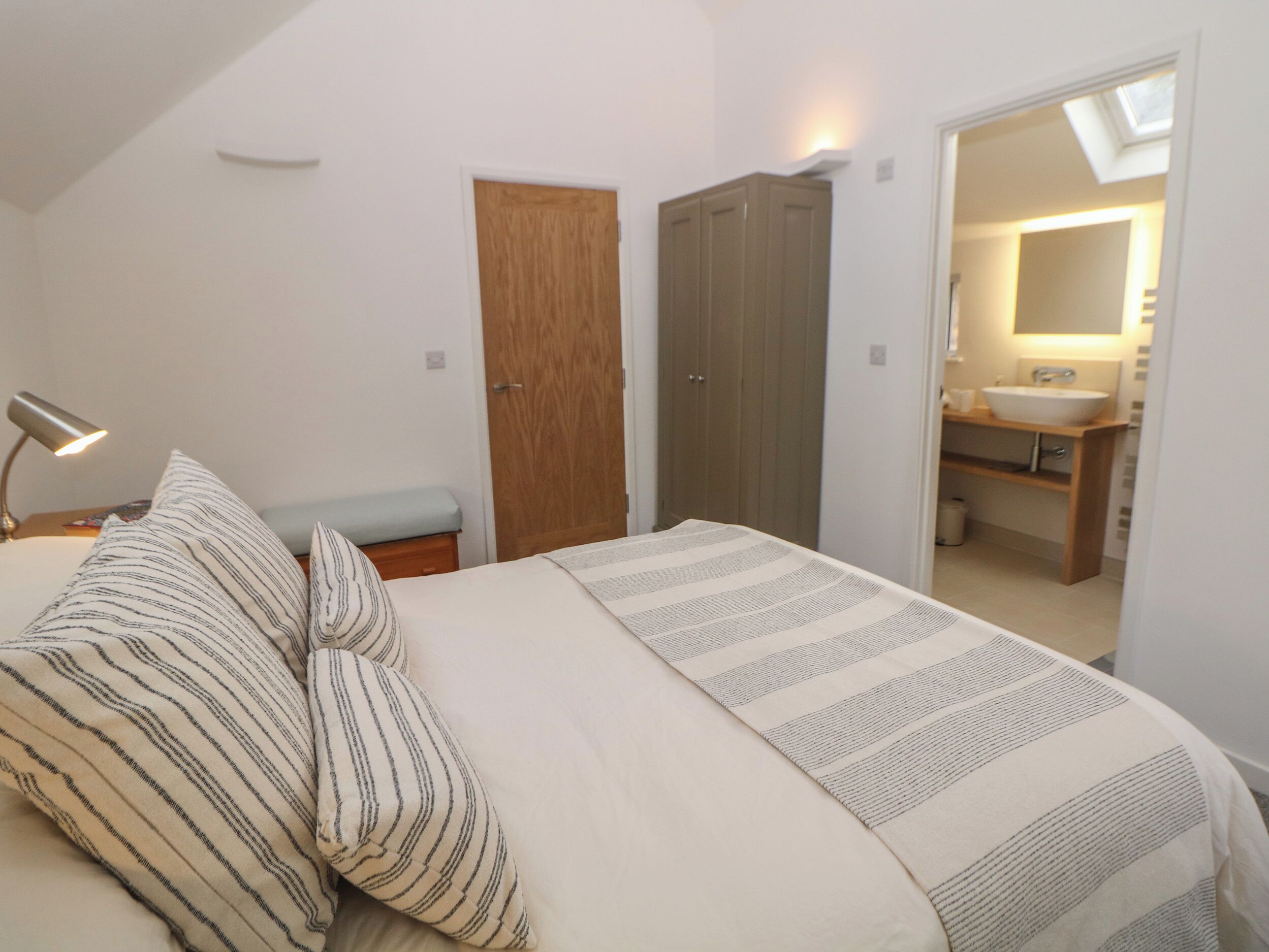 2 間臥室、獨特裝潢、布置獨特、免費無線上網