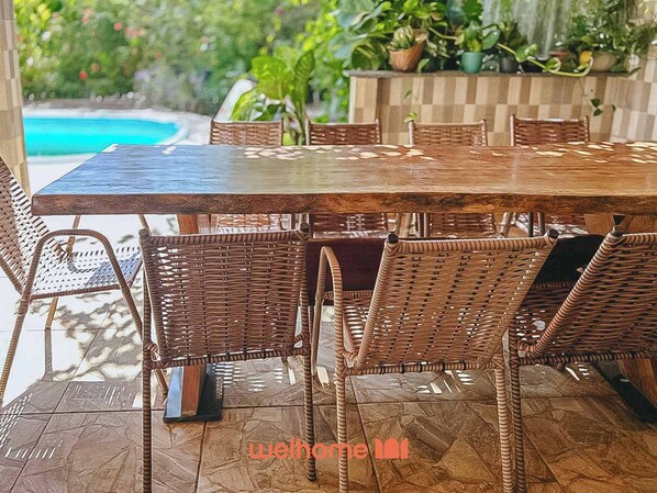 Outdoor dining - Casa em Ilheus com Piscina Próxima a Praia (Ilhéus)