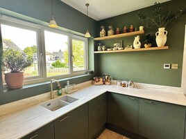 村舍 | 私人厨房 | 冰箱、电热水壶、厨具/餐具