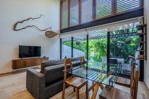 Smart TV - LUX Playacar Retreat, Spa, Pools & Private Beach, Golf, Kids Amenities (Playa del Carmen)