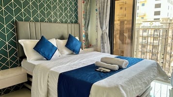 2 habitaciones, tabla de planchar con plancha, wifi y ropa de cama