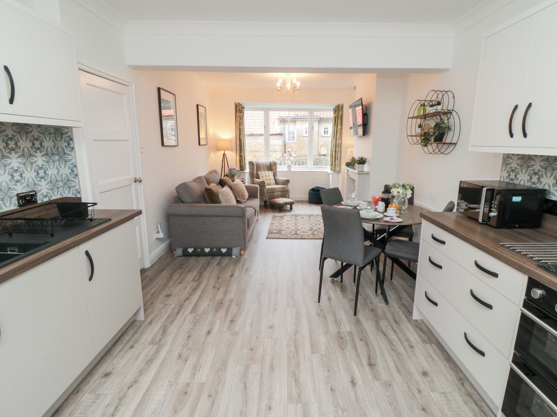 Cottage | Private kitchen | Cookware/dishes/utensils