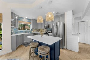 Forno, piano cottura, lavastoviglie, tostapane