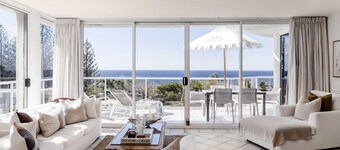 Hydra - 3 Bedrooms, Ocean views, Pool