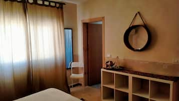 1 bedroom, WiFi, bed sheets