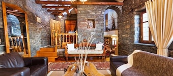 Heaven's View Mansion - Zagori Stone Built Gem