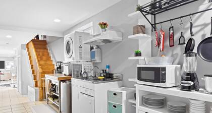 Sunny City Accommodations - Close to METRO and UMD