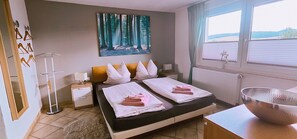 1 chambre, fer et planche Ă repasser, lit parapluie, Wi-Fi gratuit