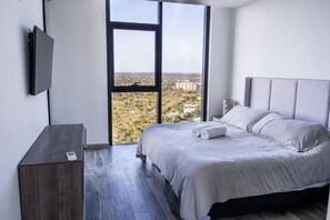 3 chambres, fer et planche à repasser, lit parapluie, Wi-Fi